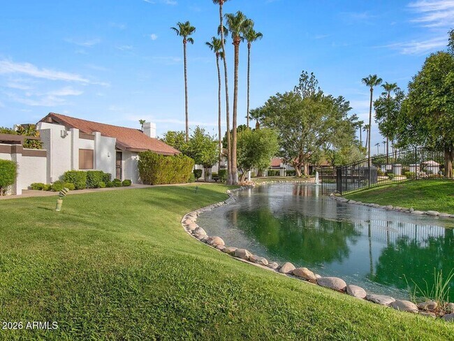 Building Photo - 8756 Via De Ln