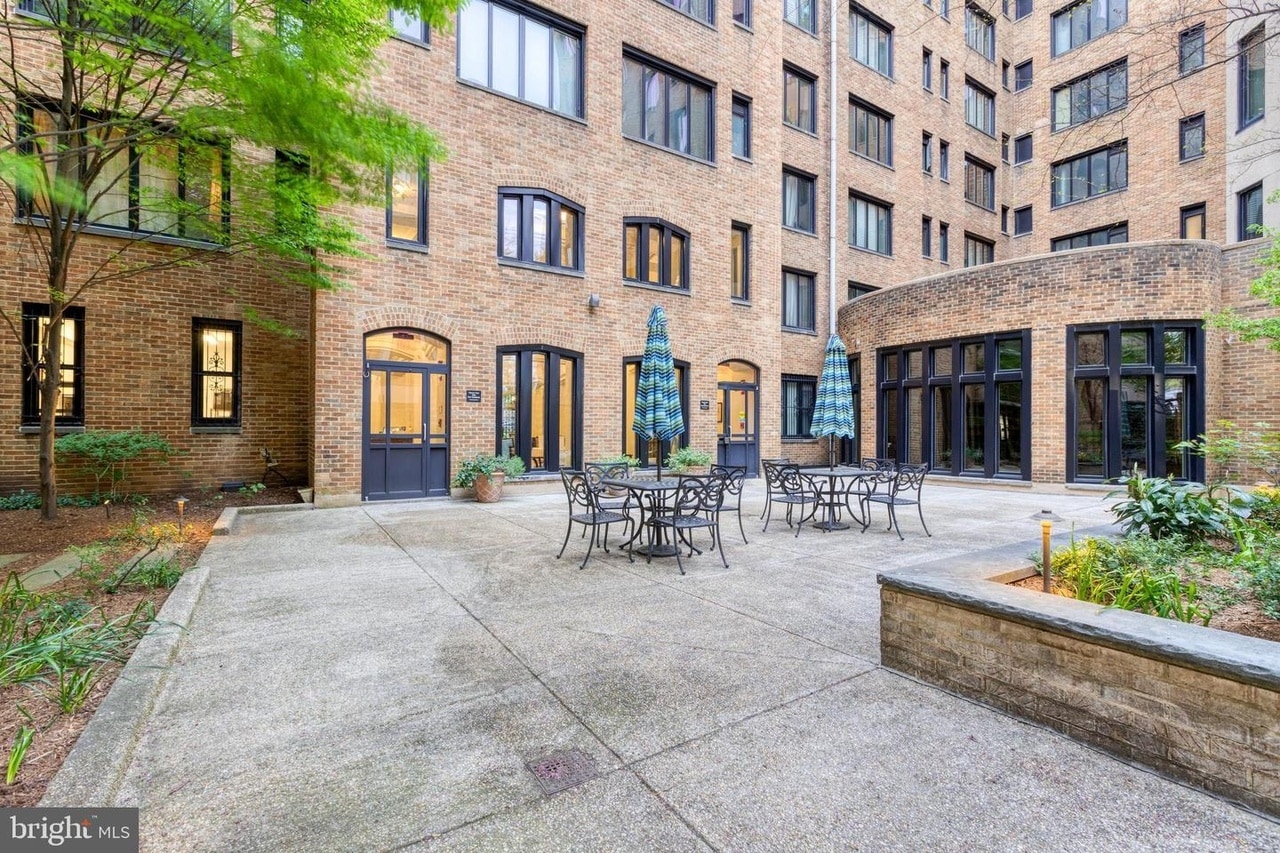Building Photo - 1701 16th St NW