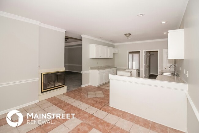 Building Photo - 4237 Monterey Dr