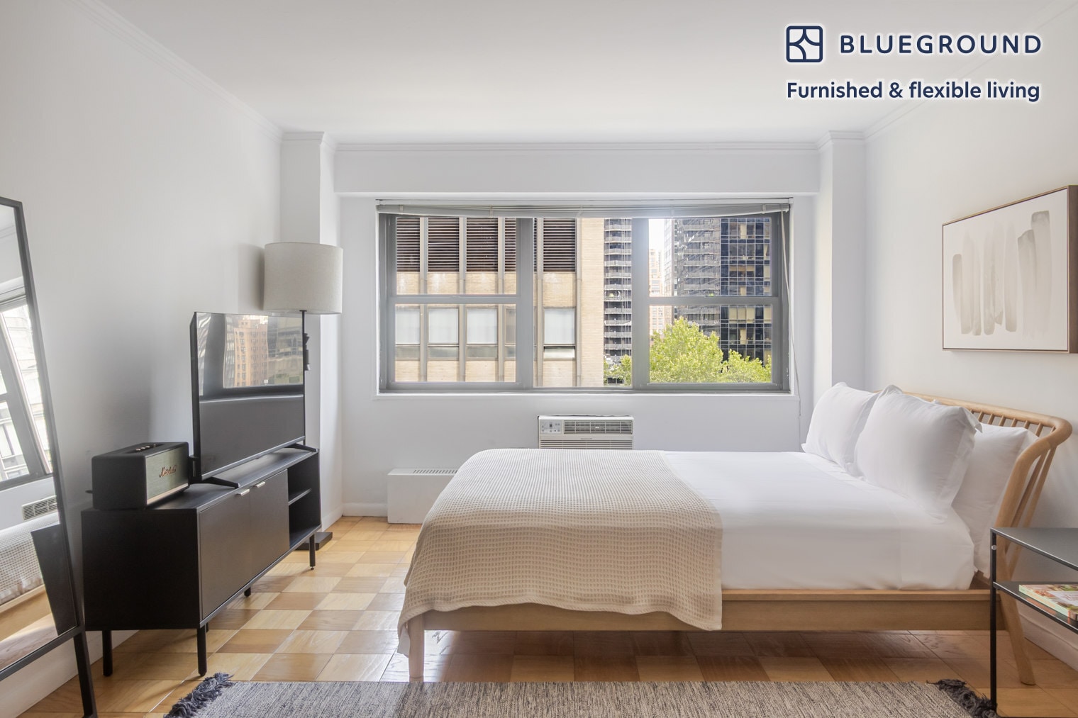 Building Photo - 330 E 46th St