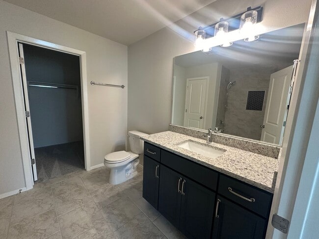 Building Photo - New - 4 bedroom in Bixby - Gated Community