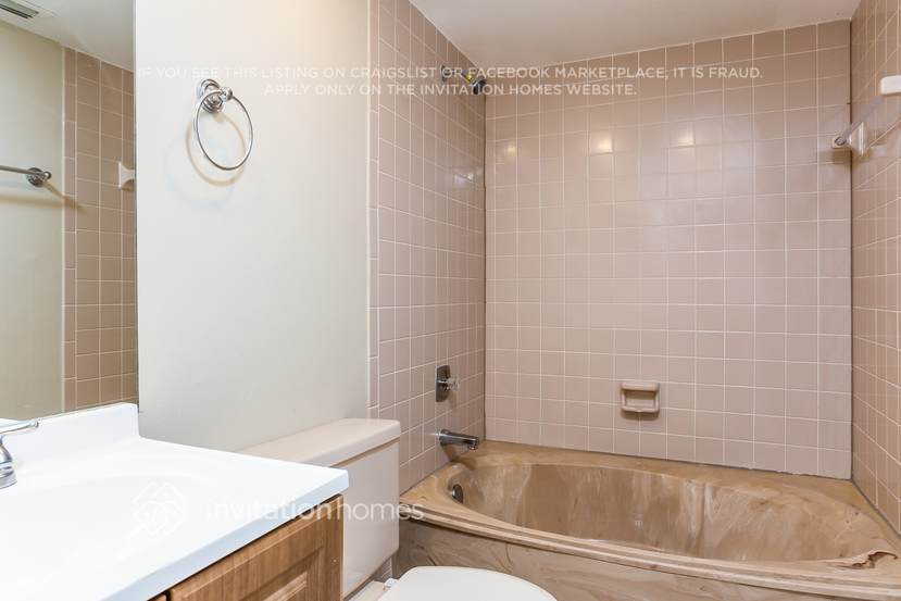 Building Photo - 1314 SW 131st Pl Cir E