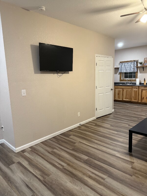 Building Photo - 214 Main St