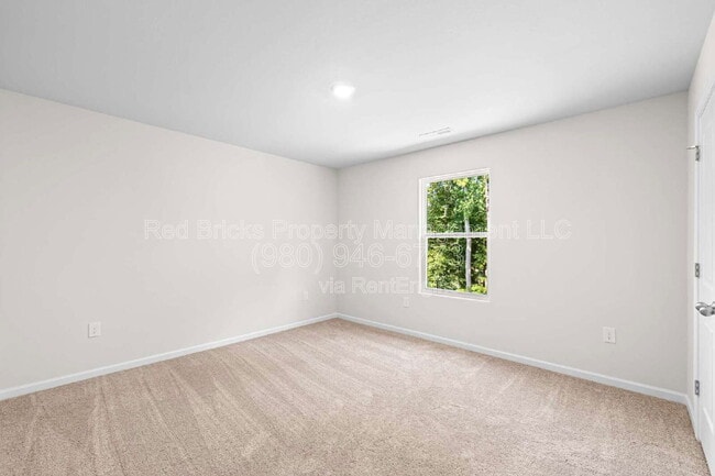 Building Photo - 1157 Nia Rd