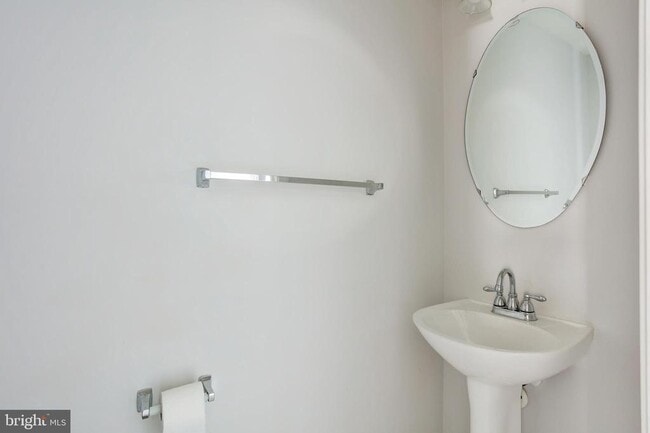 Primary Photo - 4014 Fountain Bridge Ct