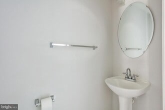 Building Photo - 4014 Fountain Bridge Ct