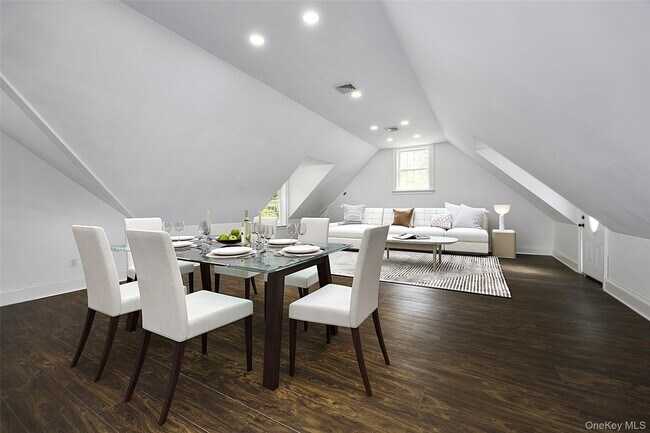 Building Photo - 42 Beechwood Ave