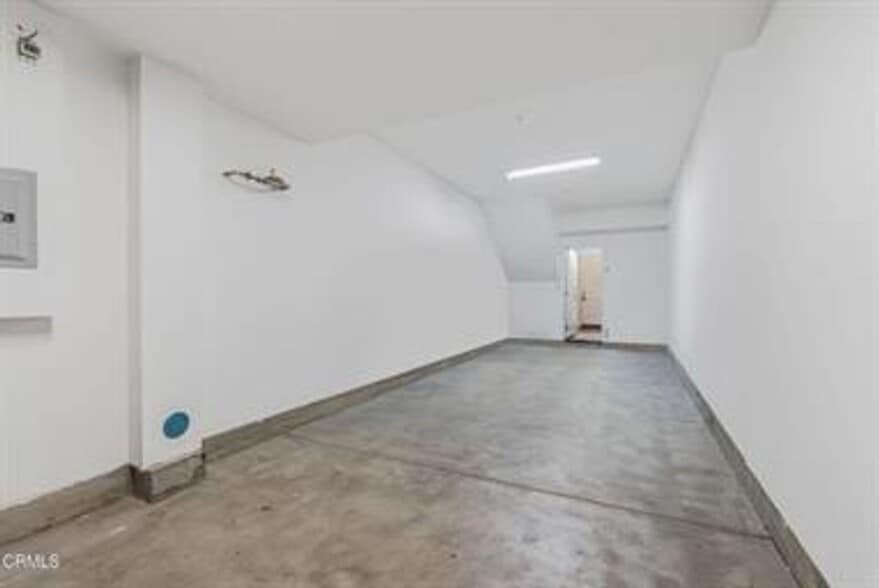 Building Photo - 605 Flathead River St