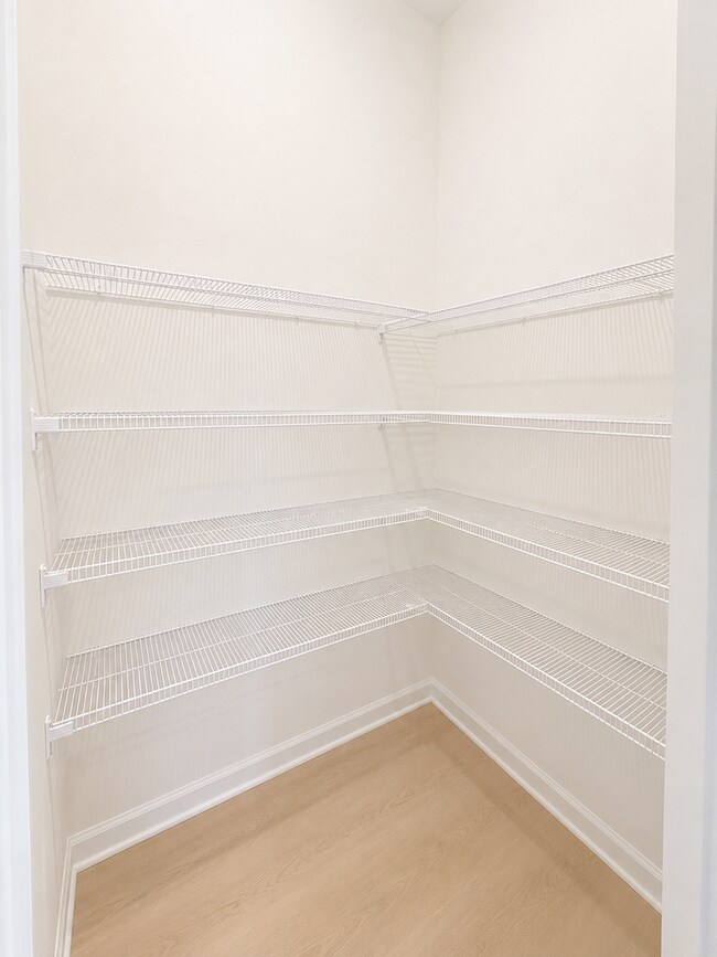 Building Photo - 1332 Dalkeith Cv