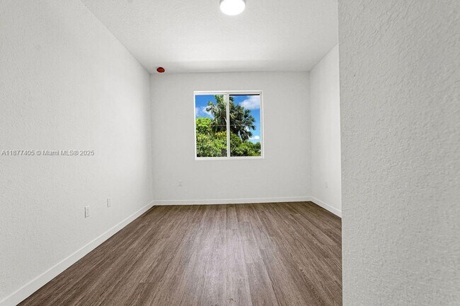 Building Photo - 22445 SW 125th Ave