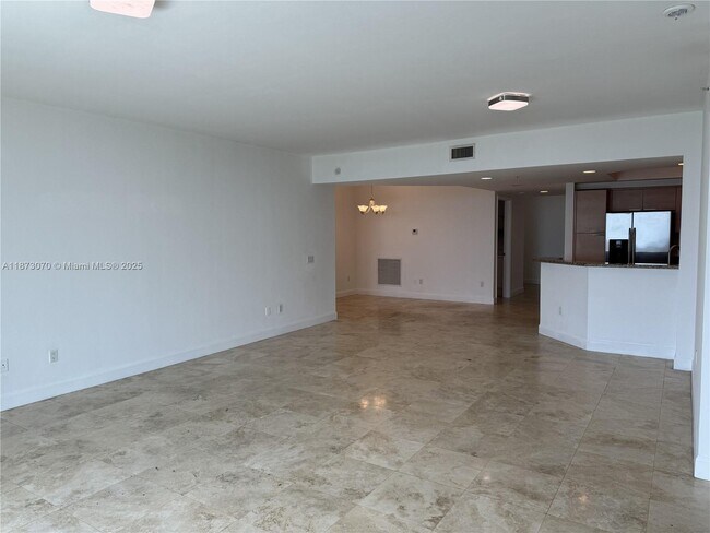 Building Photo - 15051 Royal Oaks Ln