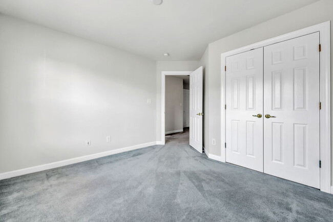 Building Photo - 2019 Soundings Cres Ct
