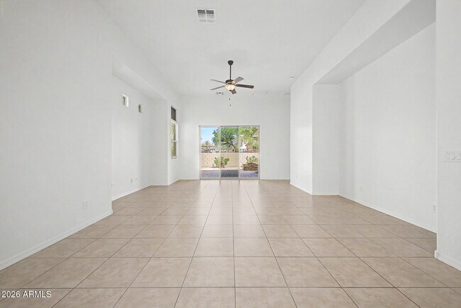 Building Photo - 14210 W Harvard St