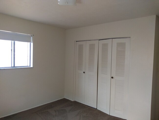 Building Photo - Maple Heights Bldg C