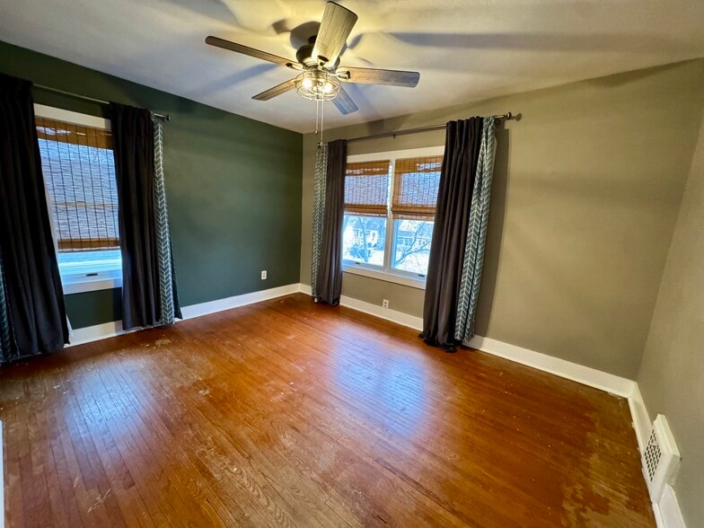 Building Photo - 2225 26th St