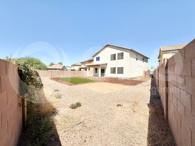 Building Photo - 10631 E Sunflower Ln