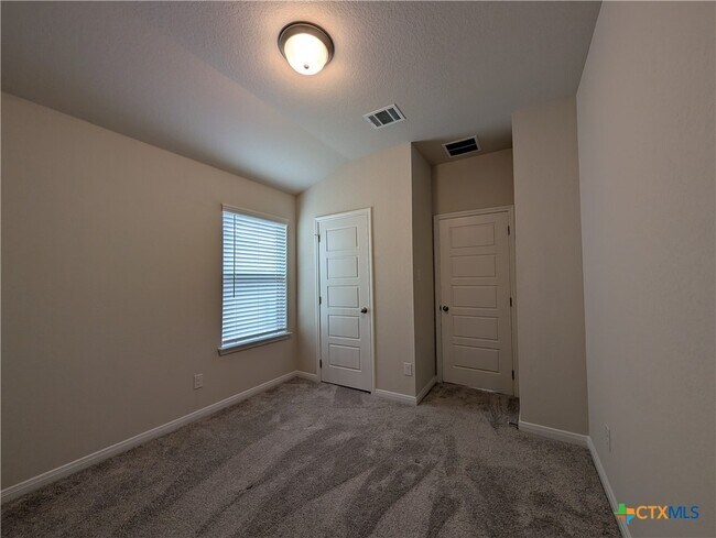Building Photo - 3069 Charyn Wy