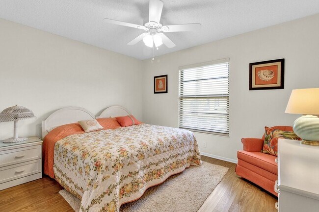 Building Photo - 18 Plantation Dr