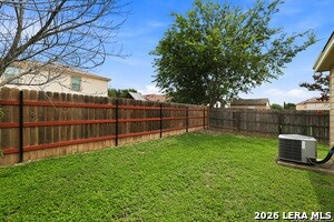 Building Photo - 10131 Maple Ranch