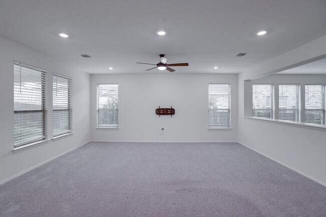 Building Photo - 4732 Padula Dr