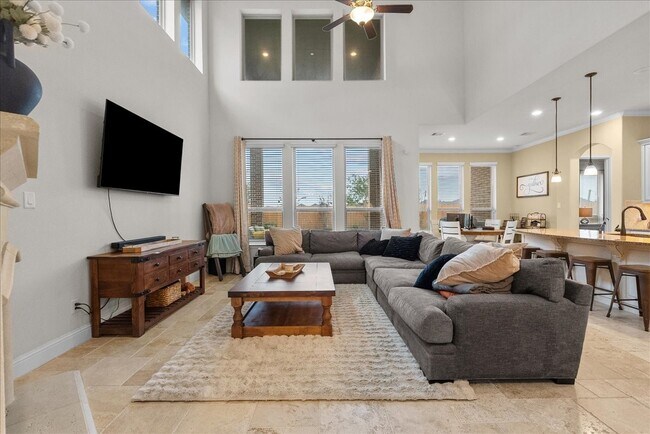 Building Photo - 1636 Longwood Glen Ln