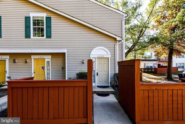 Building Photo - 4529 Running Deer Way