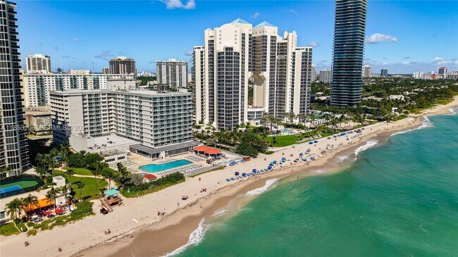 Building Photo - 19201 Collins Ave