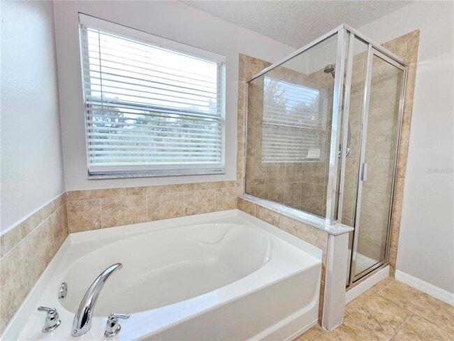 Building Photo - 11867 Verrazano Dr