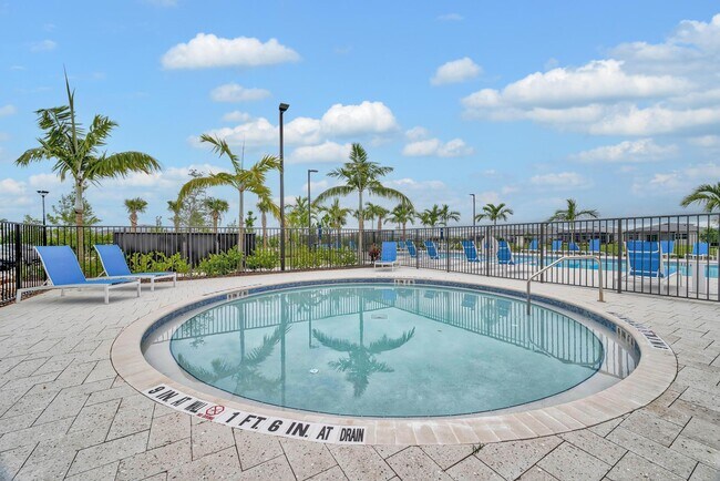 Building Photo - 10142 SW Orana Dr