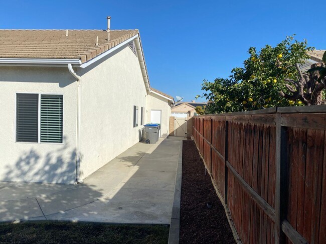 Building Photo - 31431 Gironde Ct