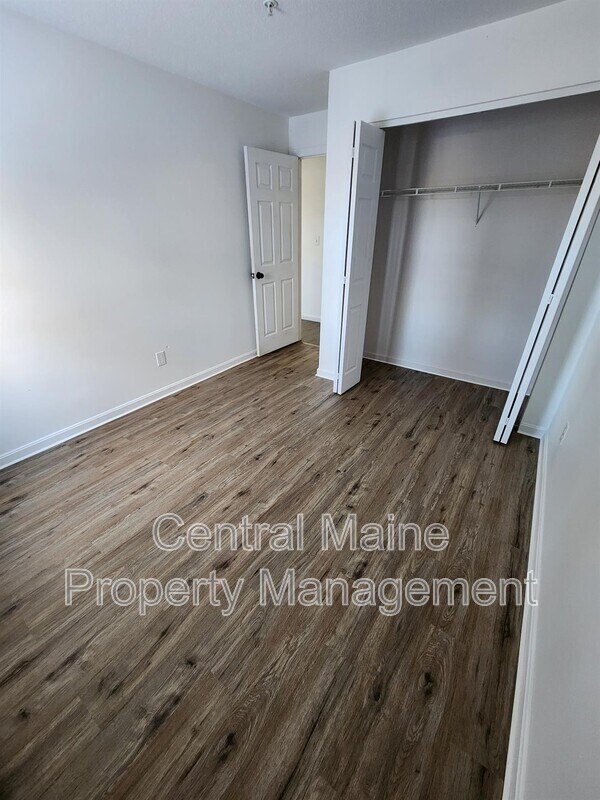 Building Photo - 37 Northern Avenue Heights