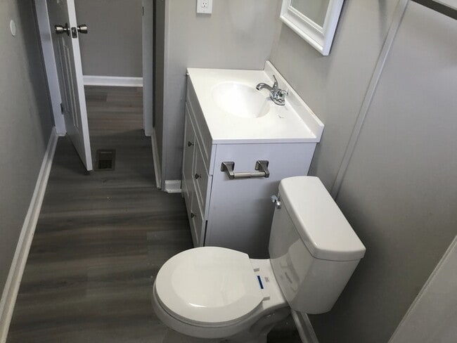 Building Photo - 295 E Wright St