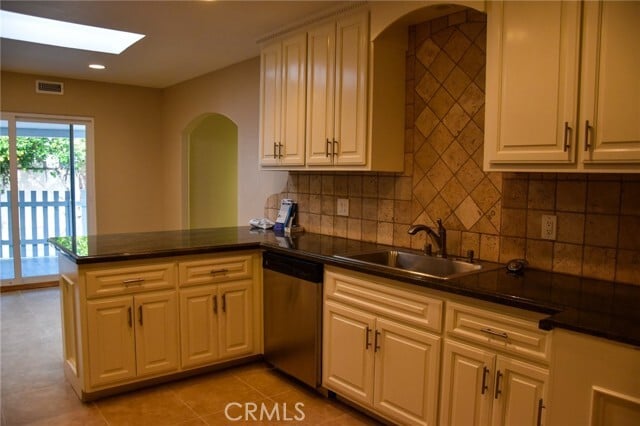 Building Photo - 421 N Park Ln