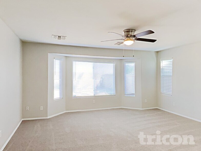 Building Photo - 41180 W Bravo Dr