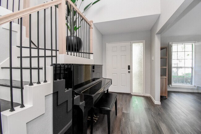 Building Photo - 12435 Shepherds Ridge Dr