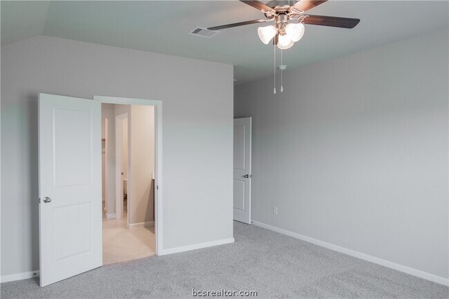 Building Photo - 10649 Knox Lndg Dr