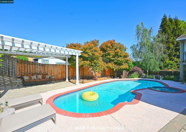 Building Photo - 933 Meadowvale Ct