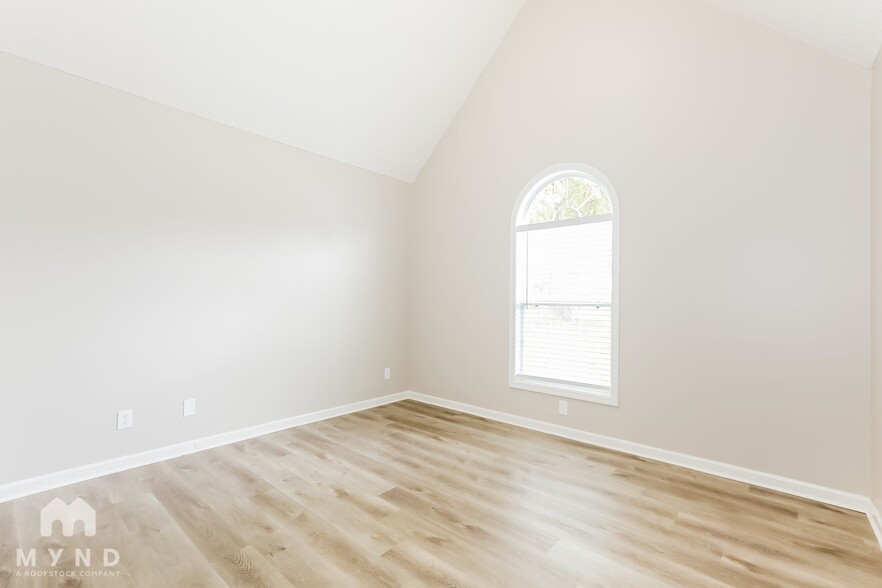 Building Photo - 283 Hunters Chase