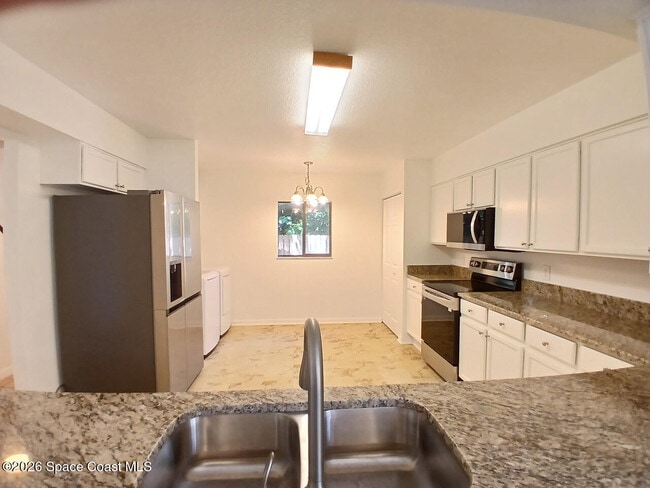 Building Photo - 4125 Ocean Beach Blvd