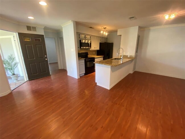 Building Photo - 10616 Mellow Meadow Dr