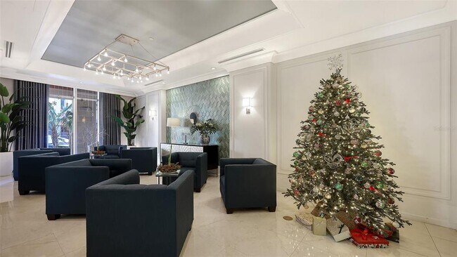 Building Photo - 1350 Main St