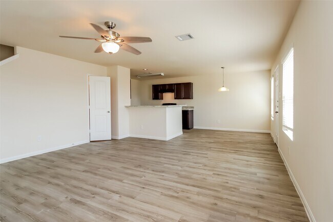 Building Photo - 22206 Grand Majestic Dr