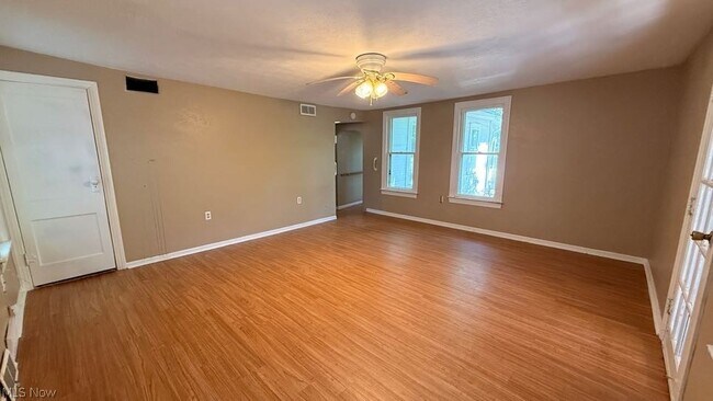 Building Photo - 629 Portage Lakes Drive