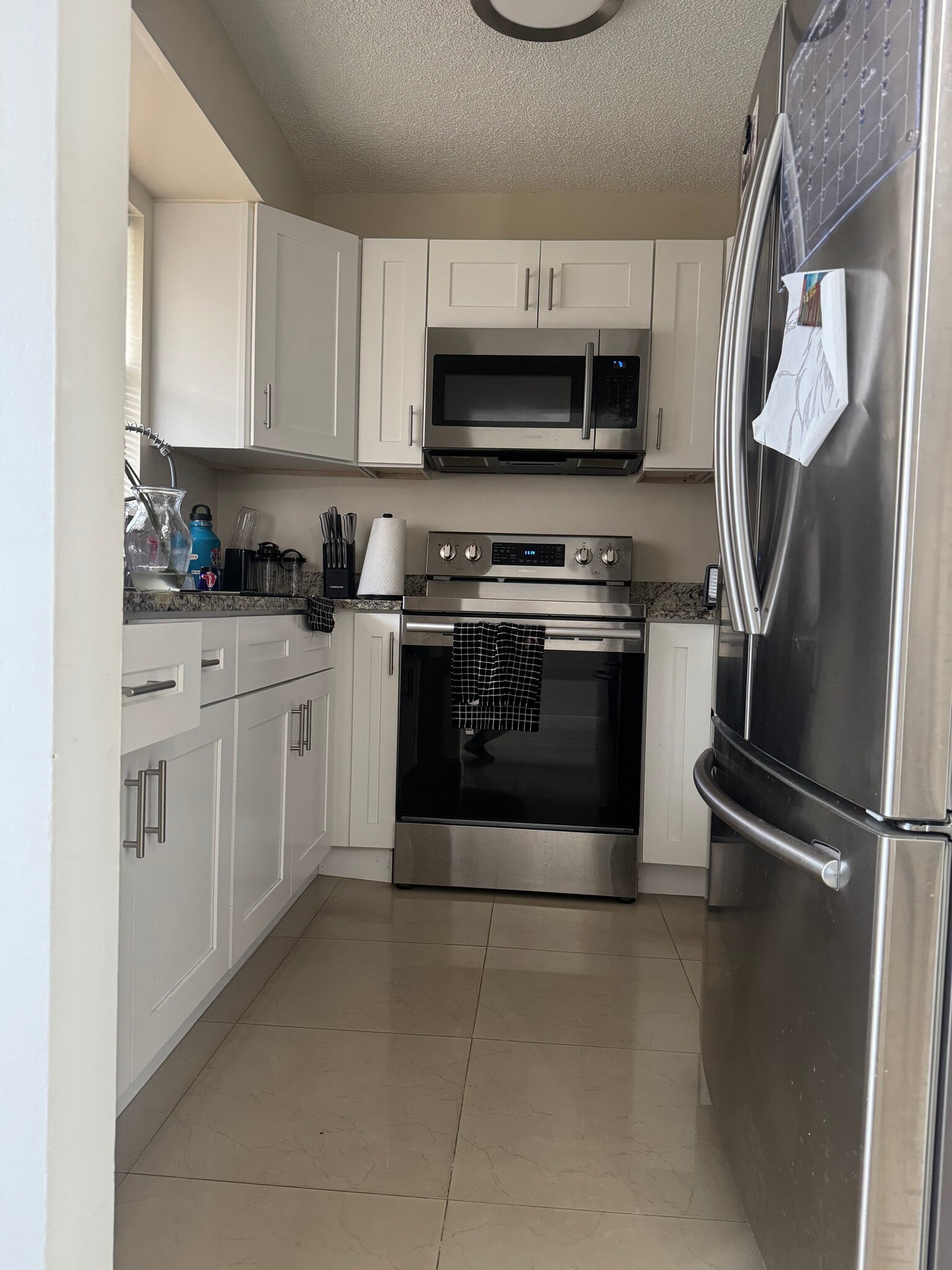 Building Photo - 6104 Channel Dr