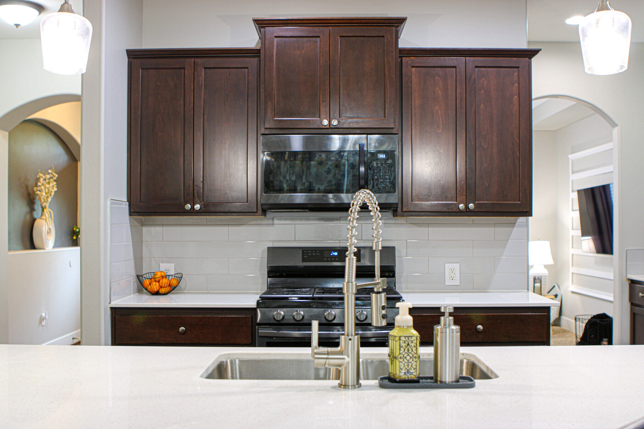 Building Photo - 7801 Rushmore Ave NE