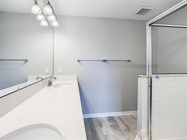 Building Photo - 213 Rustic Loop