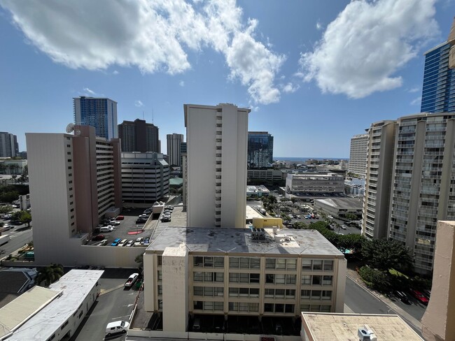 Building Photo - Princess Leilani (Honolulu / Ala Moana) - ...