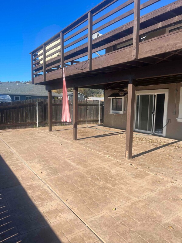 Building Photo - 13353 Driftwood Village