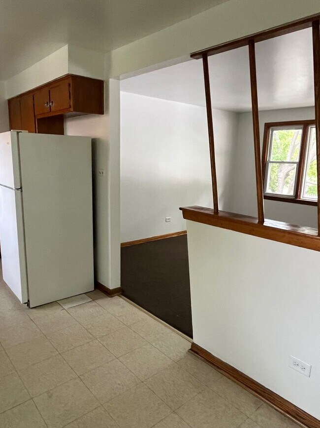 Building Photo - 6234 W 63rd St