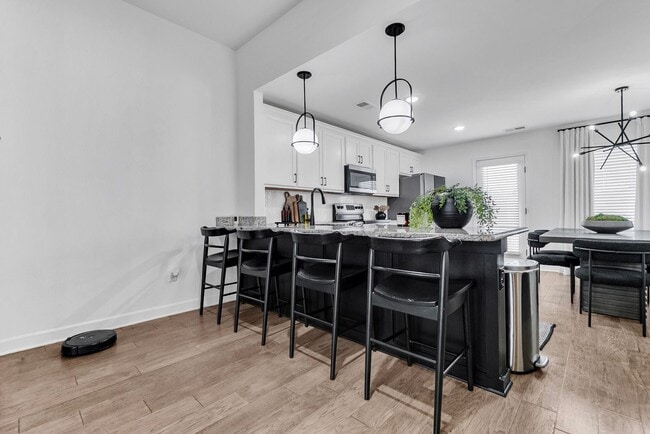 Building Photo - 8064 Killeglan Cv